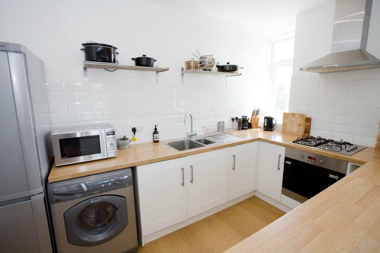 Bright 2 Bedroom Apt - Great Location - Free Parking Bournemouth Exteriér fotografie